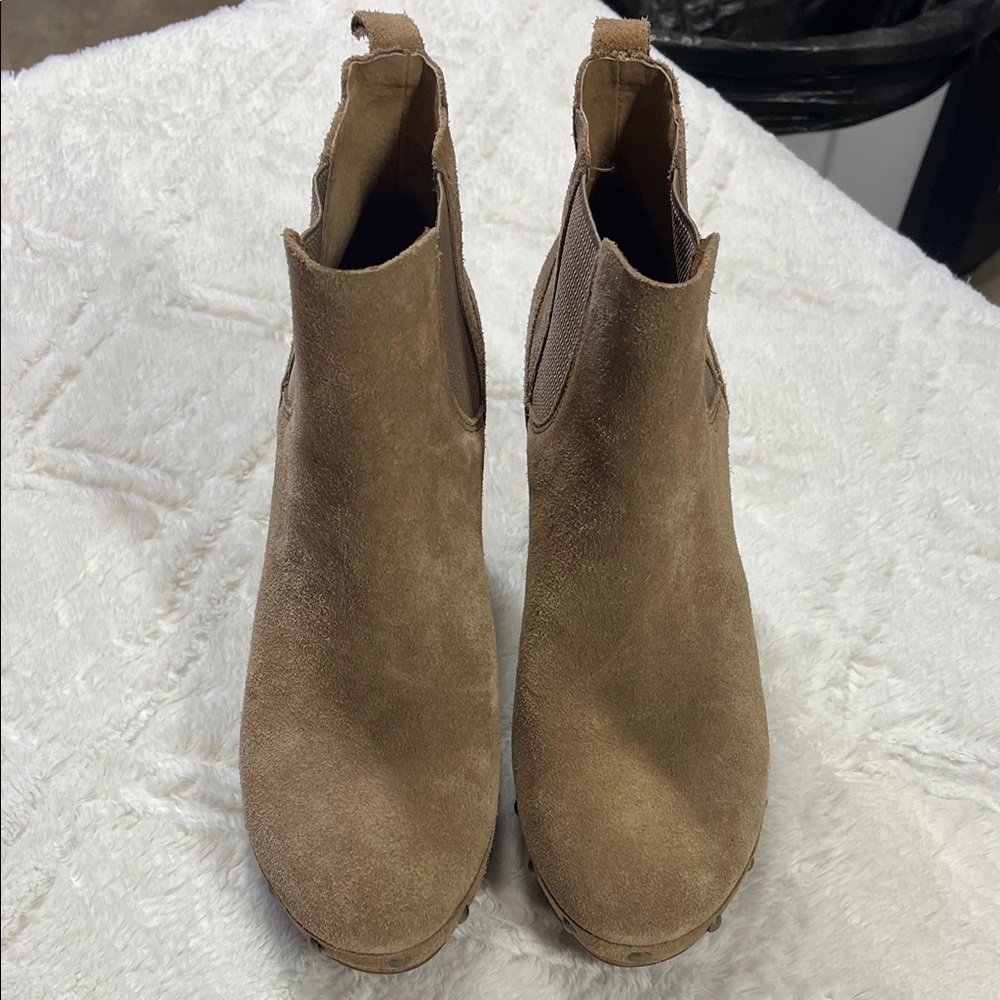 Kork ease Tan Suede Ankle Boots